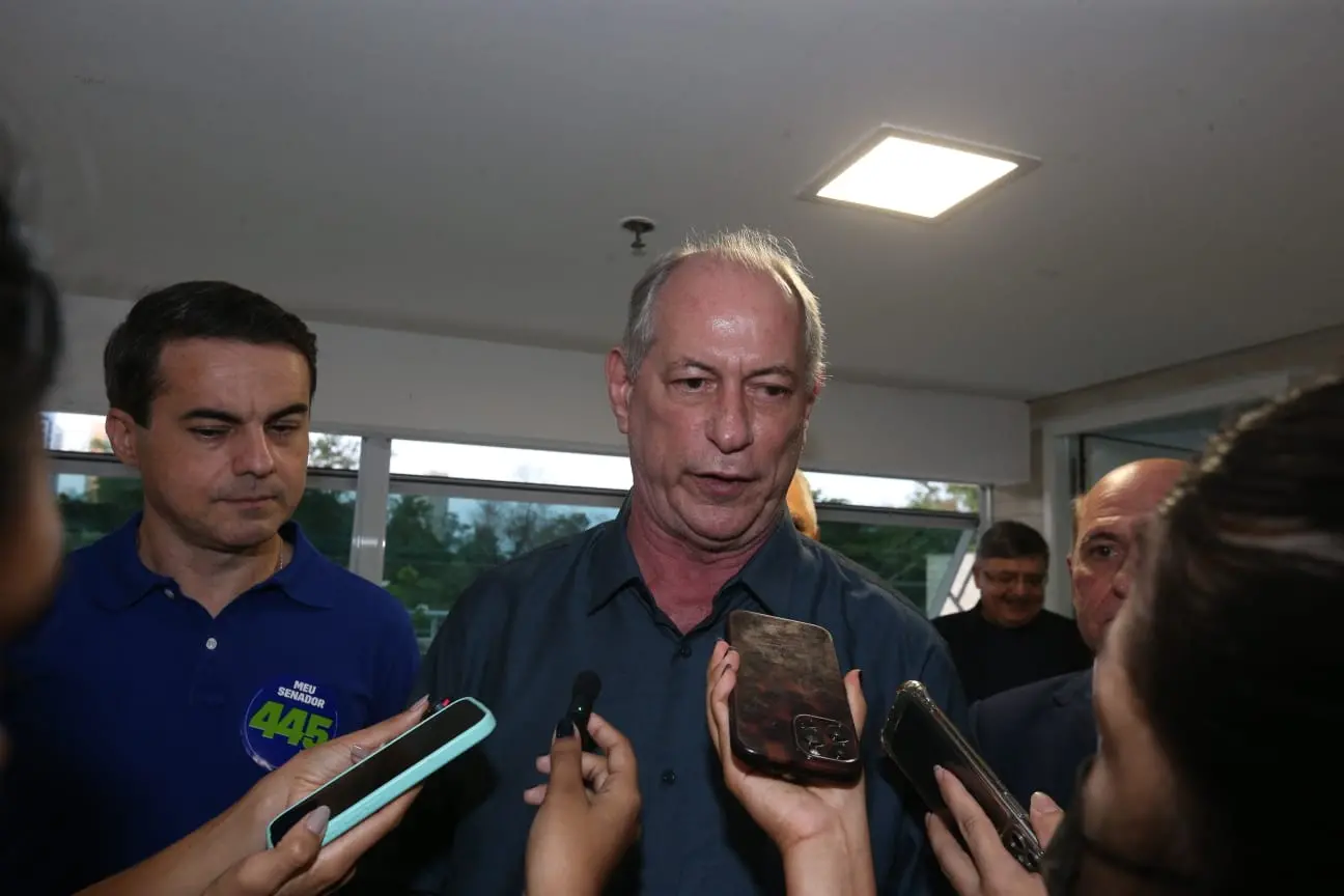 Imagem da notícia Ciro promete nomear um policial civil do Ceará para ser secretário de segurança