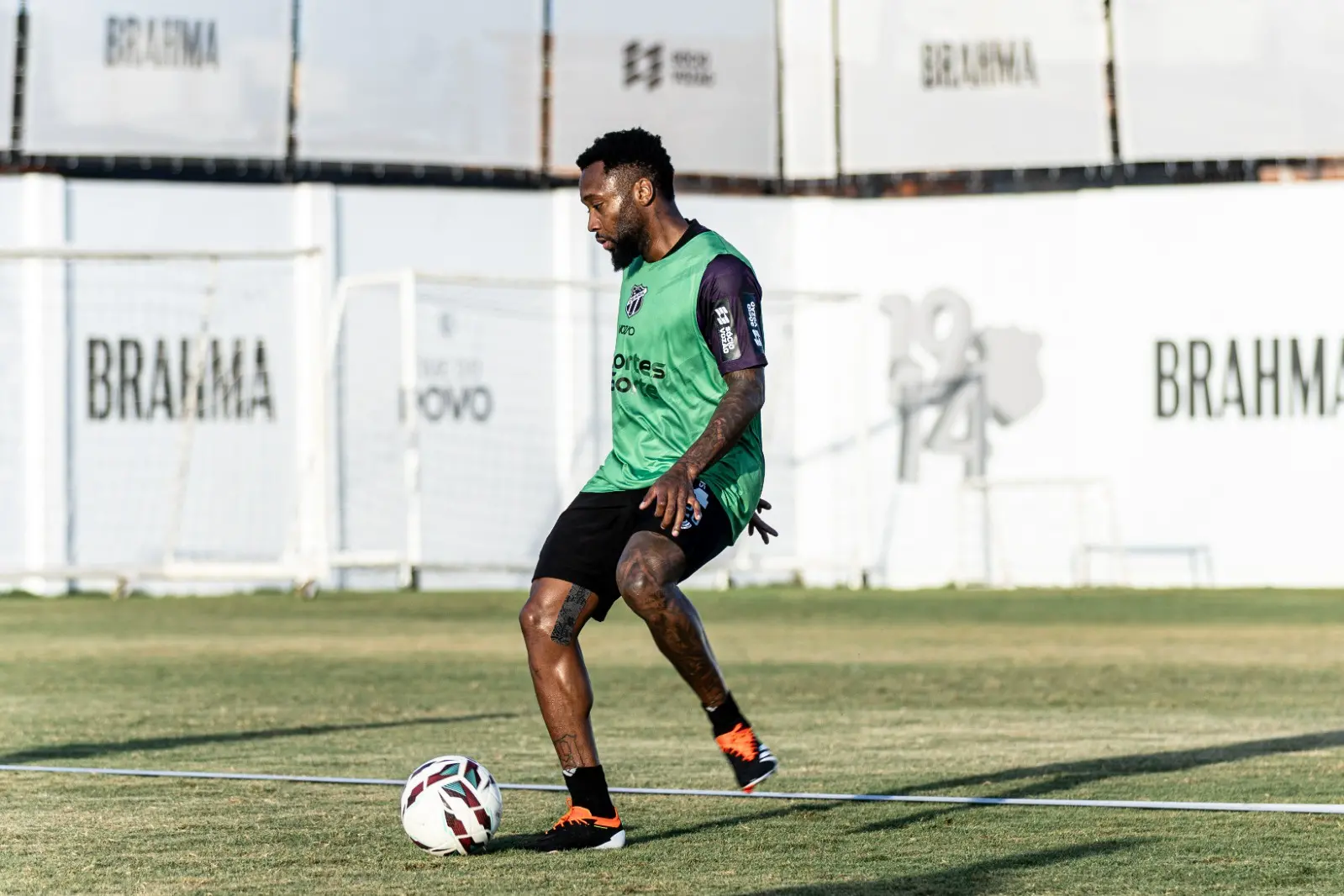 Imagem da notícia DM do Ceará: boletim médico atualiza situação de jogadores e possível retorno contra o Sport
