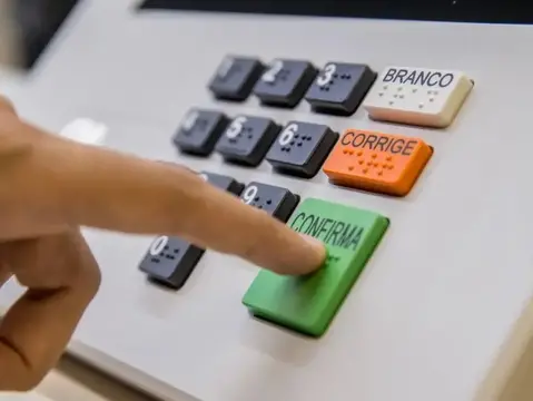Imagem da notícia: Pesquisa Quaest para Governo e Senado no Ceará será divulgada nesta sexta