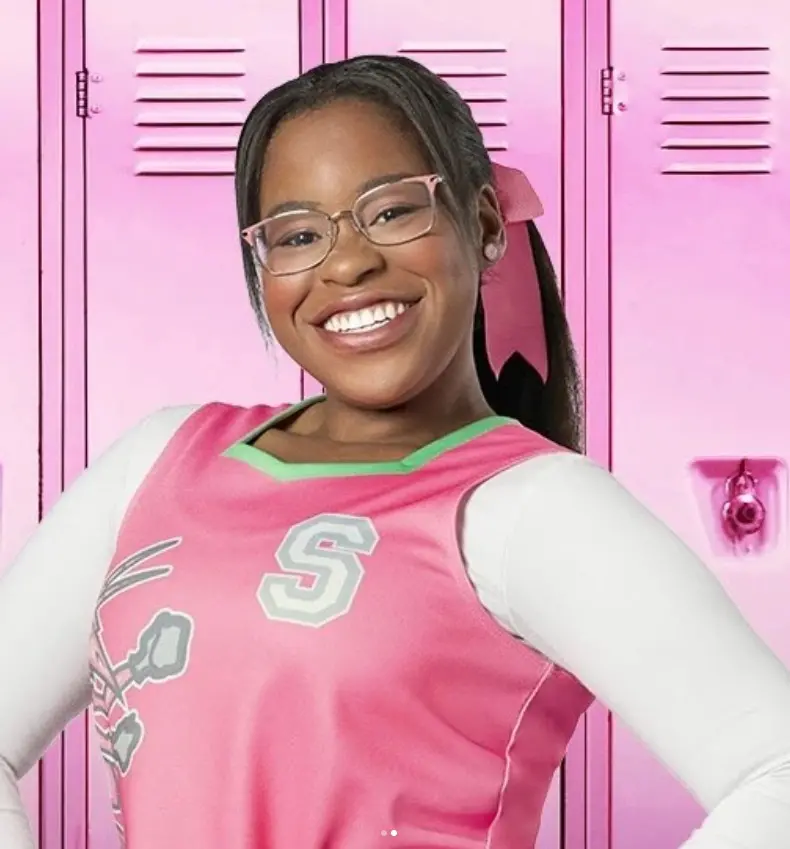Imagem da notícia Carla Jeffery morre aos 33 anos; relembre carreira da atriz de ‘Zombies’ e ‘iCarly’