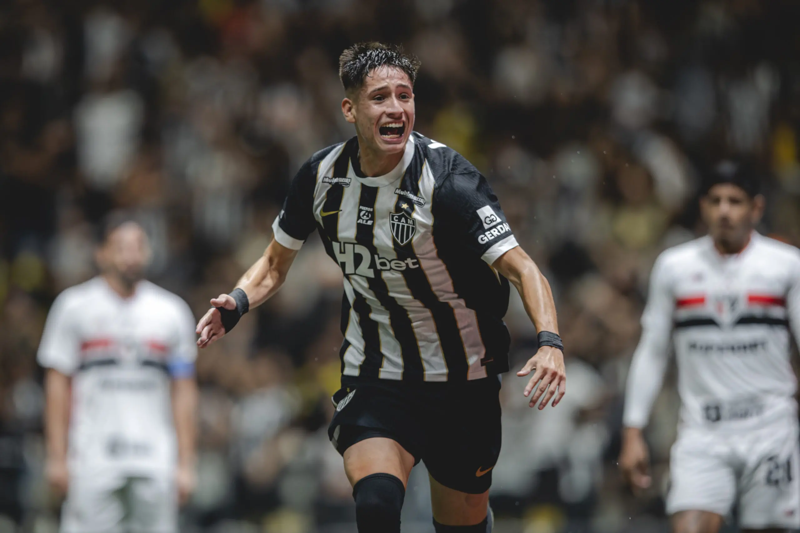 Imagem da notícia Jogos de sábado na TV: veja onde assistir e horário das partidas deste sábado (5)