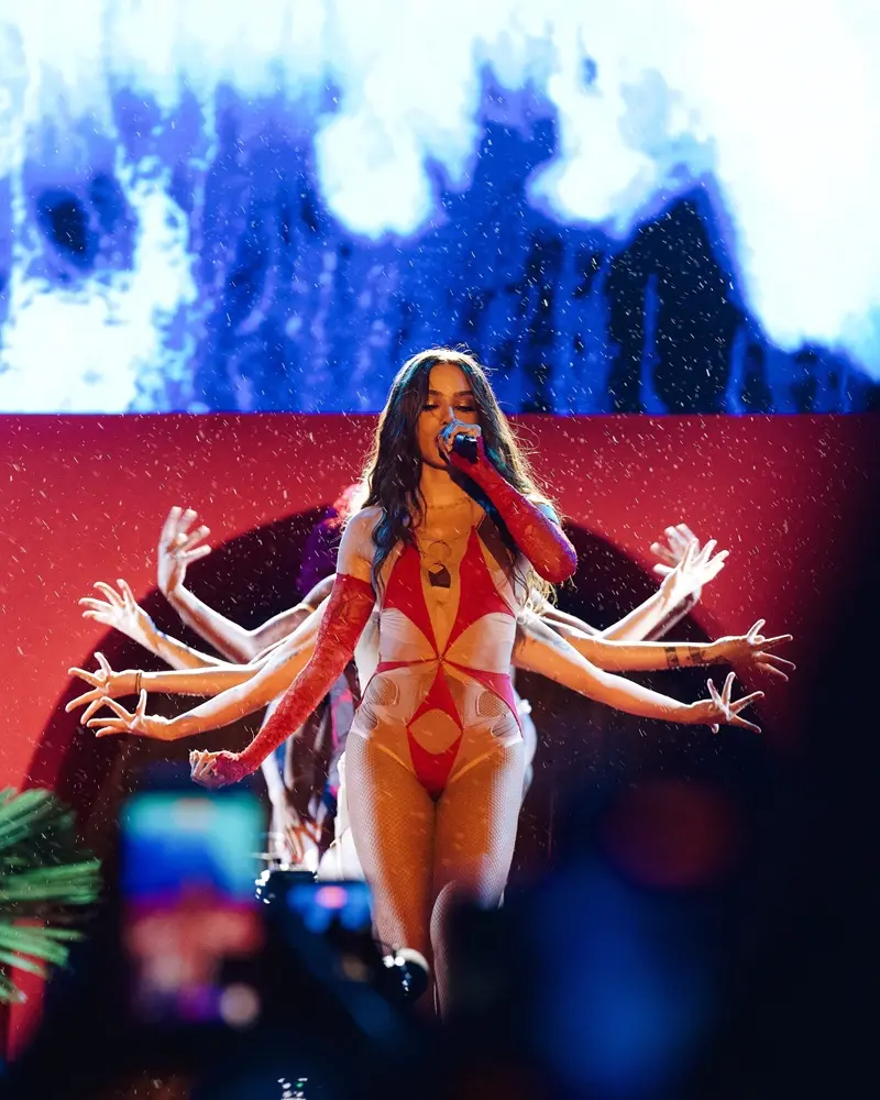 Imagem da notícia 'Se gostarem, continuo; se não, passo o bastão', diz Anitta sobre convite para rainha da Grande Rio