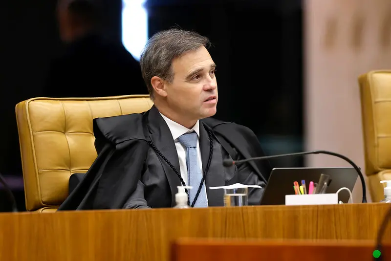 Imagem da notícia Mendonça libera caso de mensagens entre Moraes e Vorcaro para plenário do STF