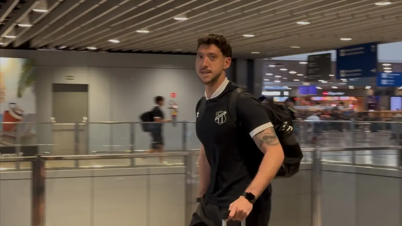 Imagem da notícia Ceará embarca com novidades e desfalques para jogo com o Atlético-GO; Veja Lista