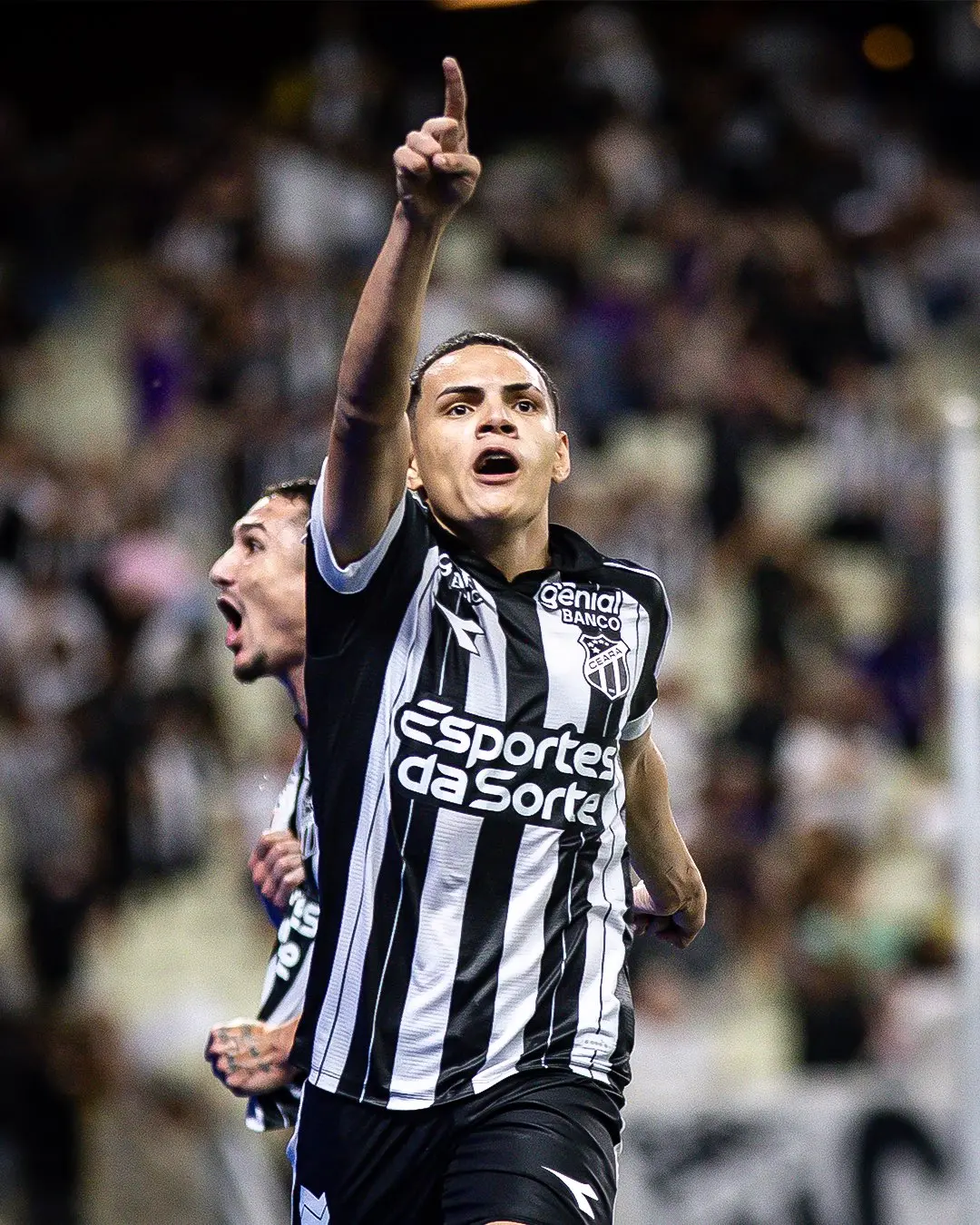 Imagem da notícia Atlético-GO x Ceará na Série B do Brasileirão: veja onde assistir, horário e escalações