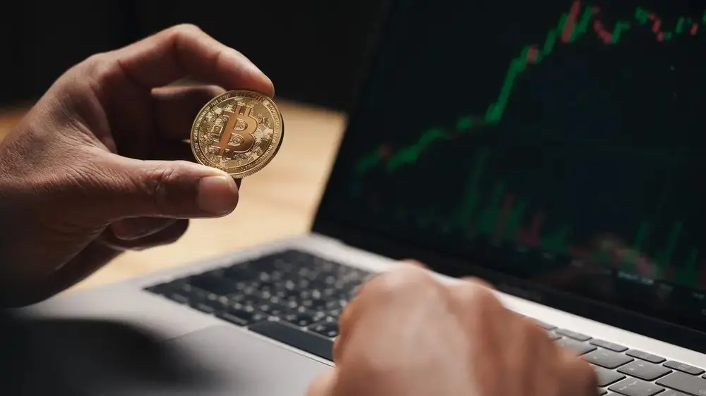 Bitcoin na carteira: alocação responsável não é especulação