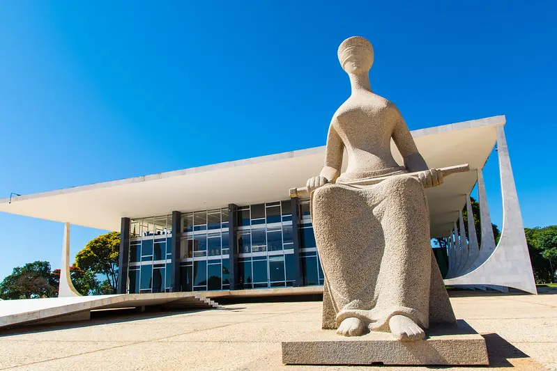 Imagem da notícia Fachin cancela sessão do STF em meio à crise entre ministros da Corte