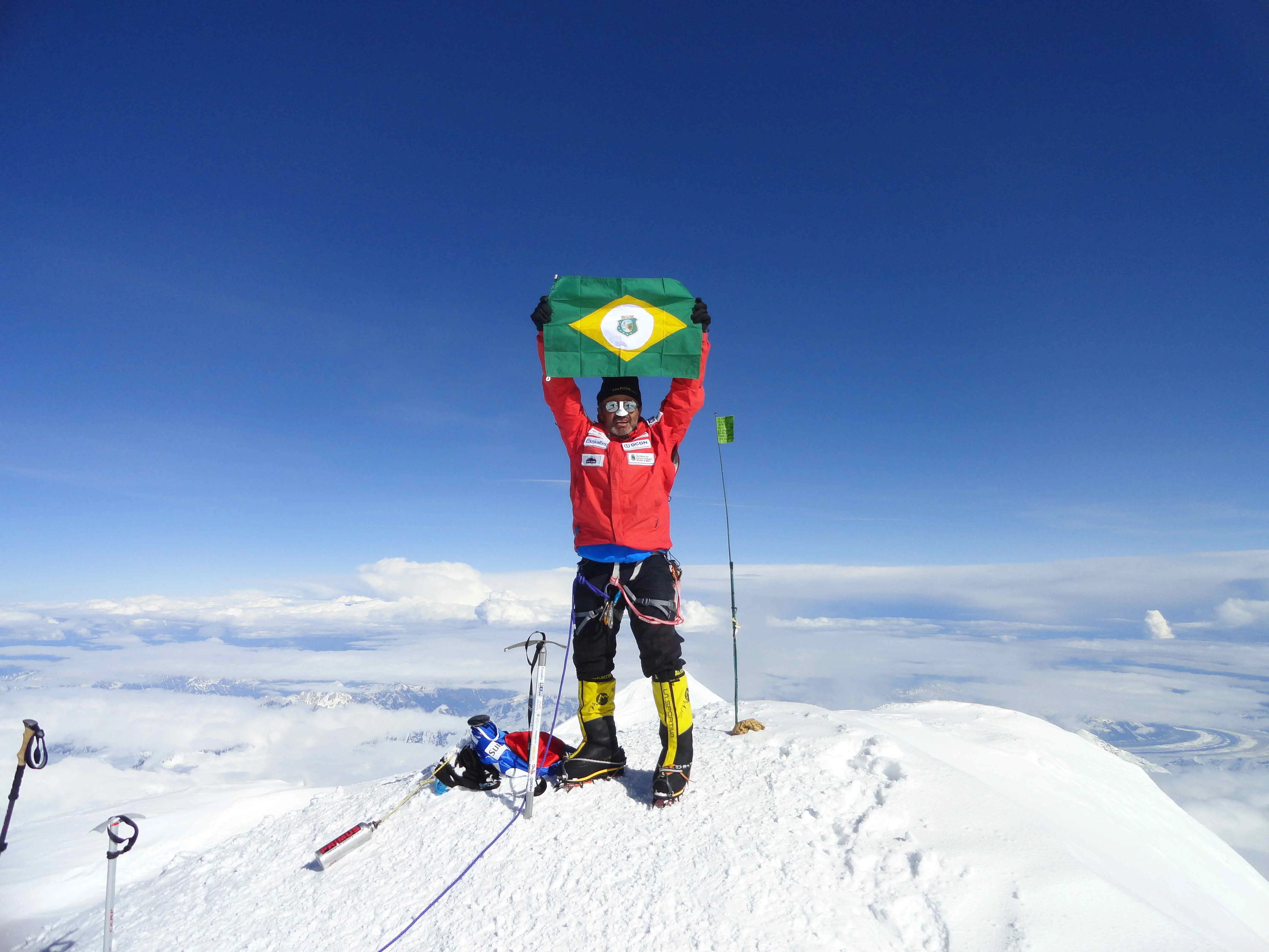 Imagem da notícia Documentário sobre cearense que escalou o Everest será exibido no Globoplay