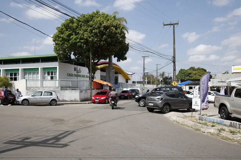 Imagem da notícia Como é viver no menor bairro de Fortaleza, nascido em torno de uma estação de trem