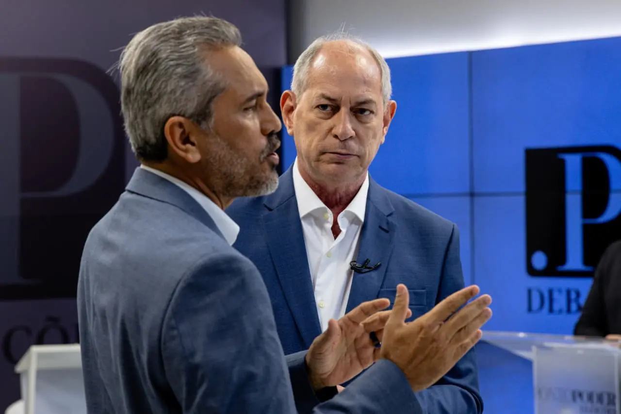 Imagem da notícia VÍDEO: Ciro e Elmano 'batem boca' ao discutirem sobre investigações contra aliados: 'Baixe seu dedo'