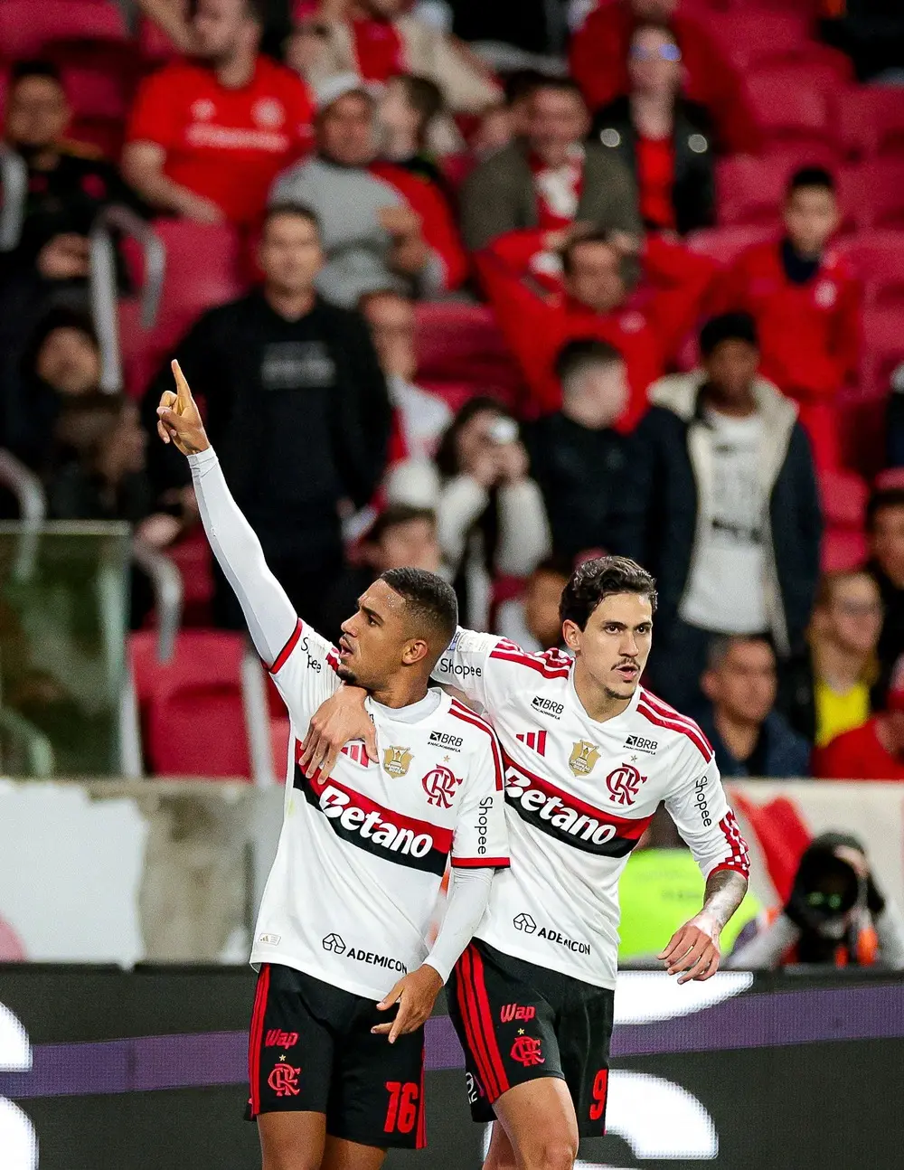 Imagem da notícia Independiente del Valle x Flamengo na Libertadores: onde assistir, horário e escalações 