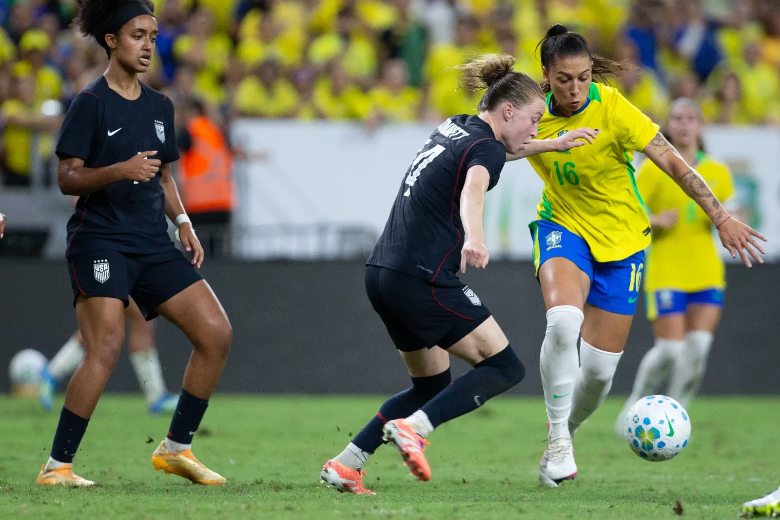 Imagem da notícia Copa do Mundo Feminina 2027: Fifa realiza nova vistoria na Arena Castelão