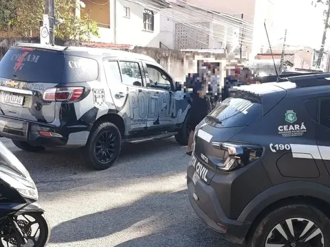 Imagem da notícia: Justiça mantém júri de homem acusado de tentativa de chacina no bairro Bom Jardim, em Fortaleza