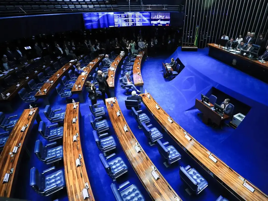 Imagem da notícia Em 40 anos, somente uma mulher cearense foi eleita para o Senado Federal