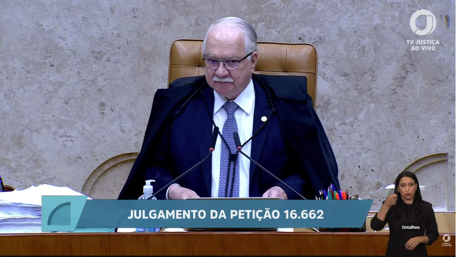 Imagem da notícia Presidente do STF, Edson Fachin vota para manter separados julgamentos de Moraes e Mendonça