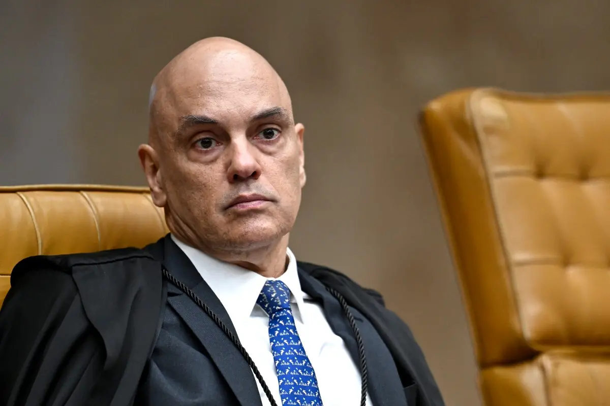 Imagem da notícia Moraes repete voto de Dino e Zanin e vota a favor de unificação de processos com Mendonça