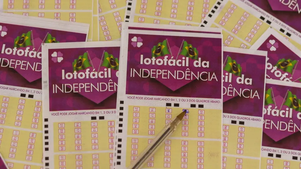 Imagem da notícia Sorteio Lotofácil da Independência: veja resultado do concurso 3780 desta terça (15)