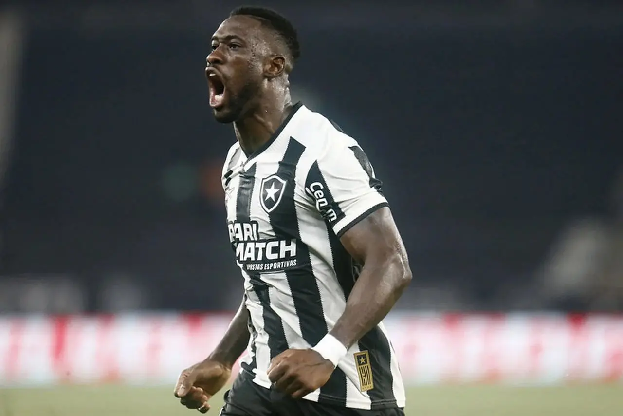 Imagem da notícia Fortaleza acerta contratação de zagueiro Bastos, ex-Botafogo