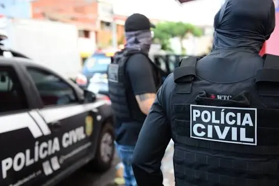 Imagem da notícia Fotógrafo é denunciado pelo MPCE por esquema de tráfico de drogas em Fortaleza