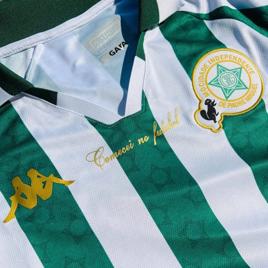 Camisa da Mocidade Independente foi primeiro lançamento do projeto em parceria com a marca esportiva.