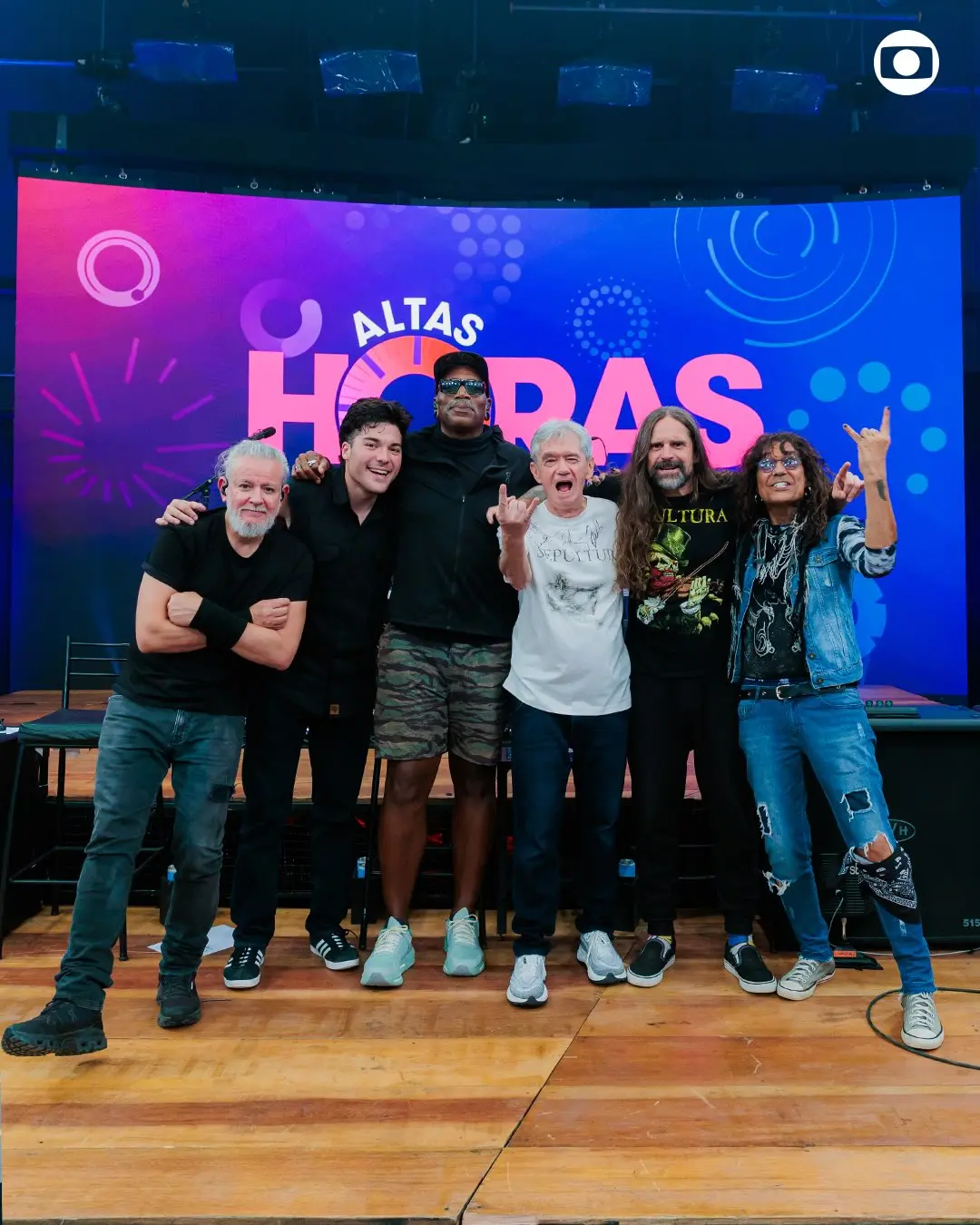 Imagem da notícia Sepultura, Titãs e Luiz são os convidados do Altas Horas neste sábado (19)