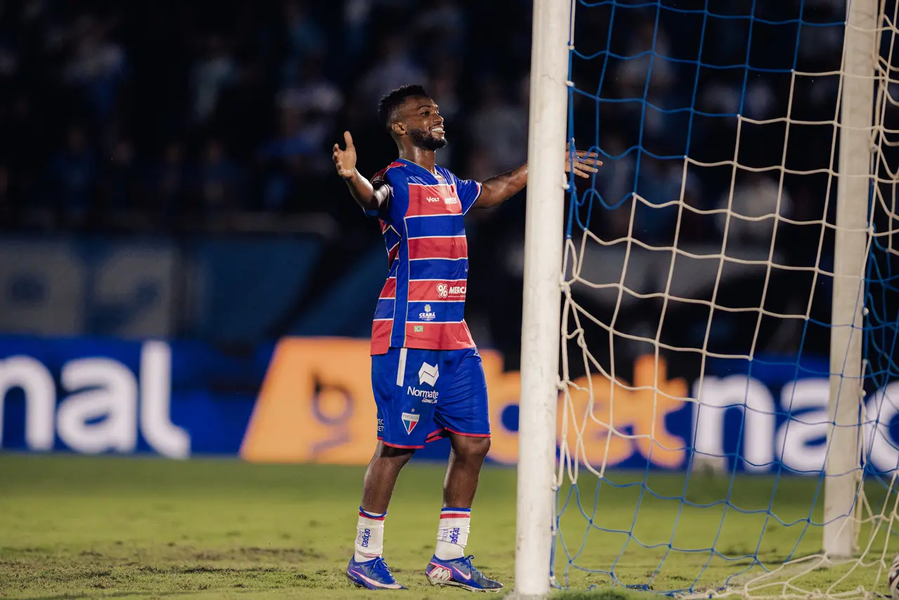 Imagem da notícia Com gol no fim, Fortaleza vence Londrina e assume vice-liderança da Série B