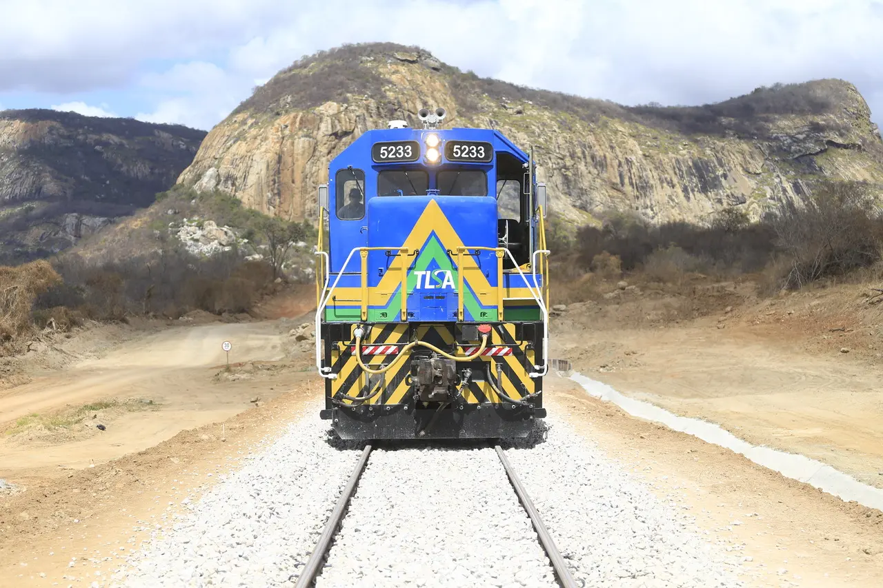 Imagem da notícia Transnordestina entrega lote 6 da ferrovia e promete mais 70 km até o fim deste ano