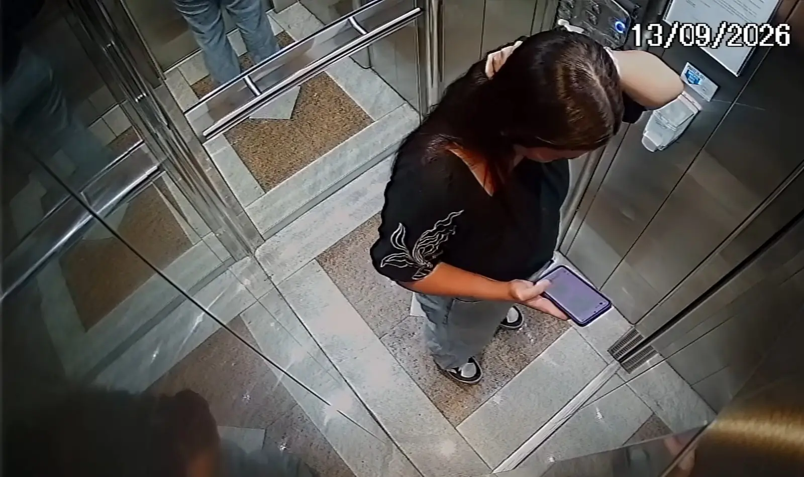 Imagem da notícia Moradores e porteiro acionaram a Polícia após queda de Isabelle Caracristi: veja cronologia do caso