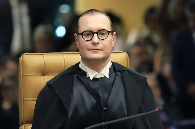 Imagem da notícia Zanin nega liminar que obriga a criação de uma CPI sobre caso Master no Senado 
