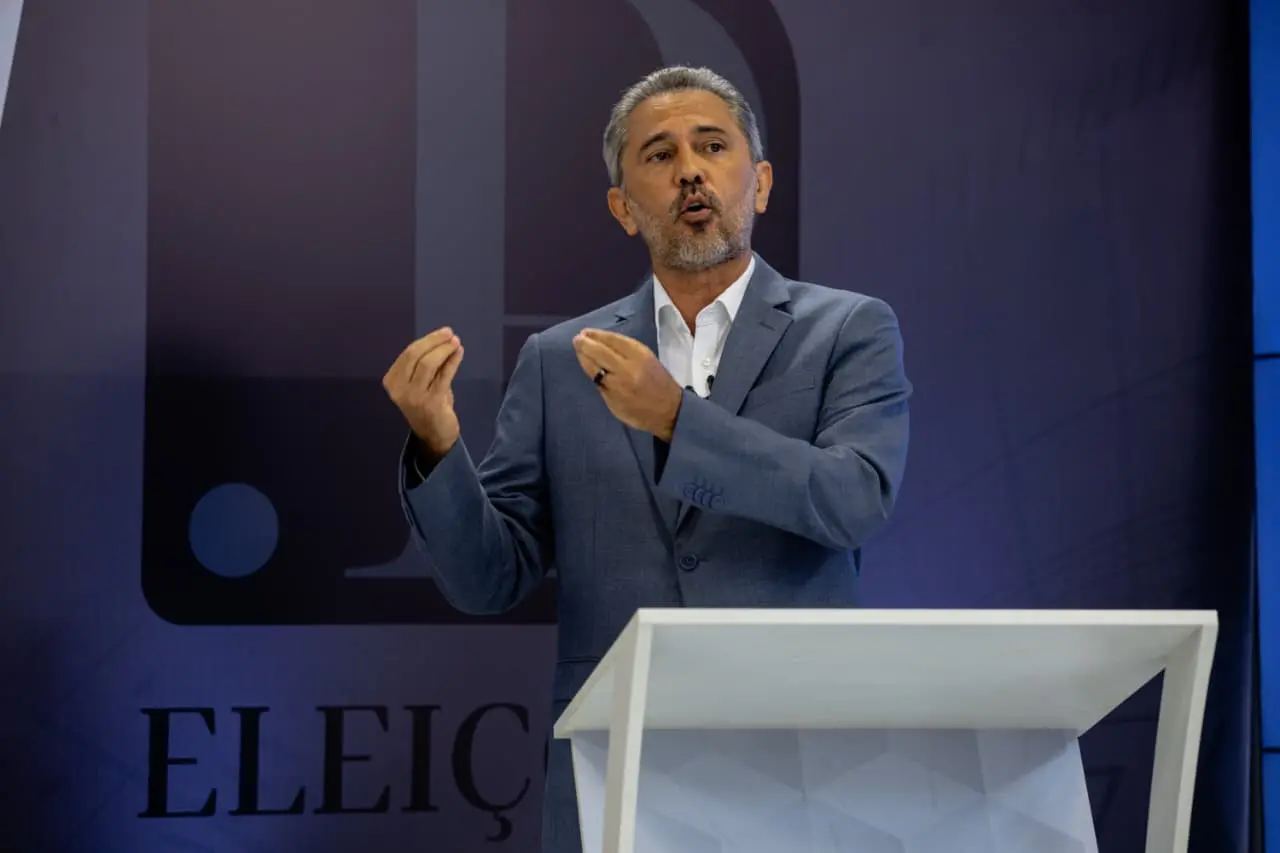 Imagem da notícia Pesquisa Quaest CE: 56% dos cearenses aprovam e 36% desaprovam o Governo Elmano