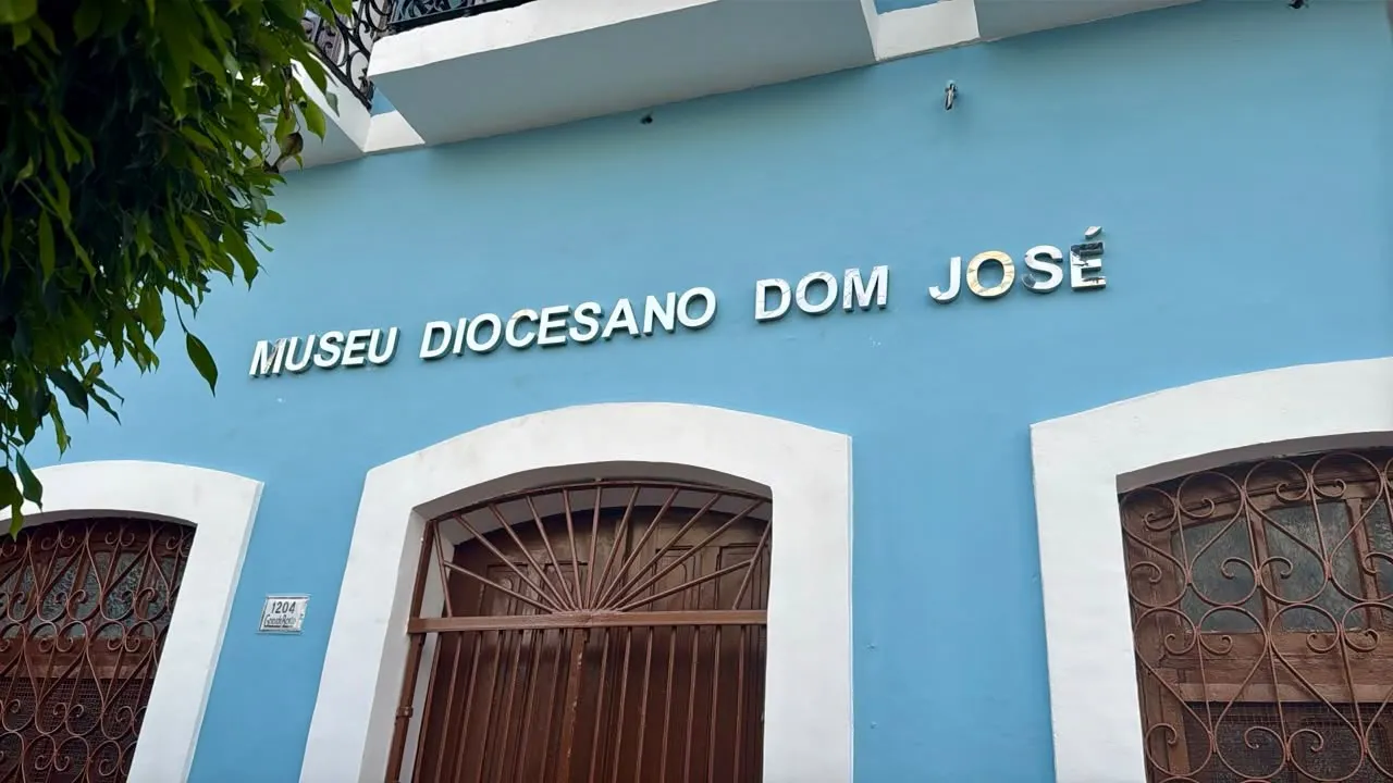 Museu Diocesano Dom José fica no Centro de Sobral.