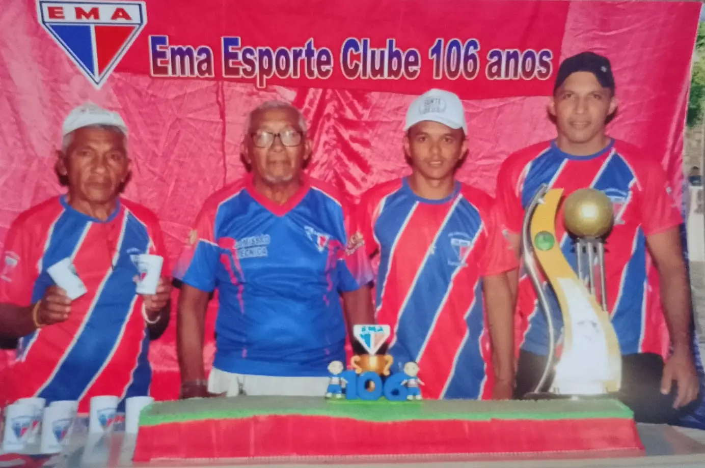 A família Cassimiro fundou o Ema e segue cuidado do time.