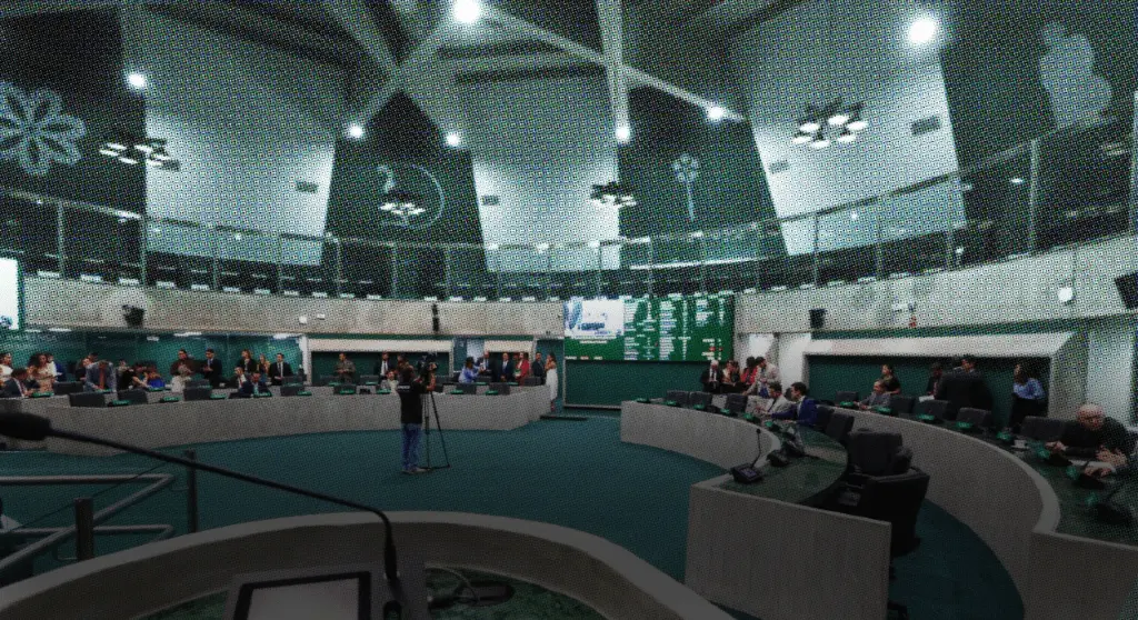 Imagem da notícia Como a Alece acabou com disputa de deputados por falas na tribuna após madrugadas e corrida digital