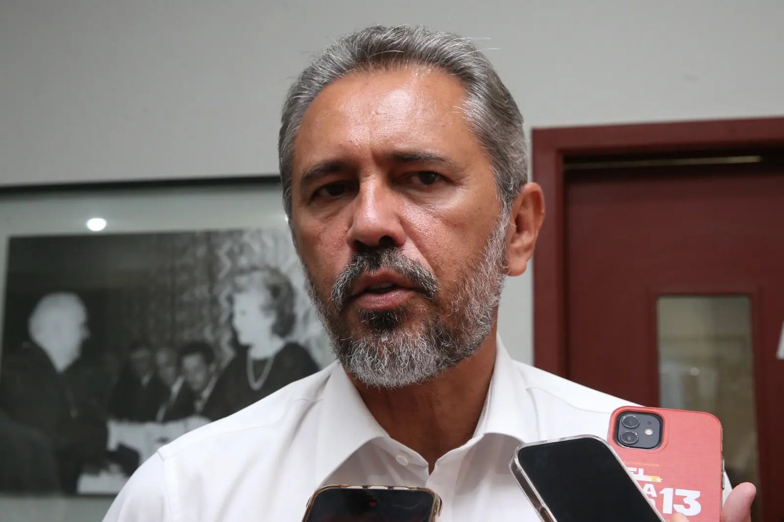 Imagem da notícia Elmano quer formação de jovens com CDL e garantir simplificação promovida pela Reforma Tributária