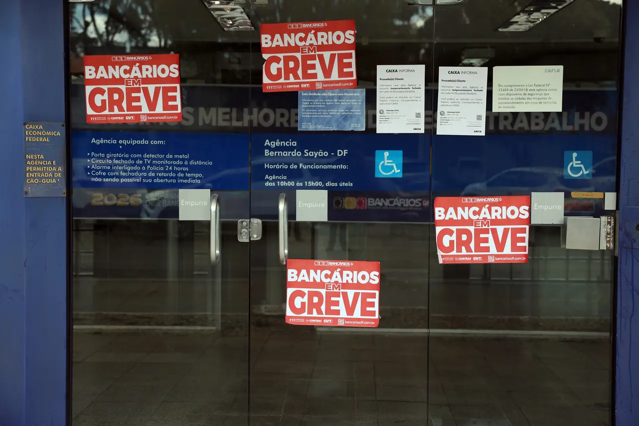 Imagem da notícia Como fica o funcionamento das agências da Caixa após decisão do TST sobre greve