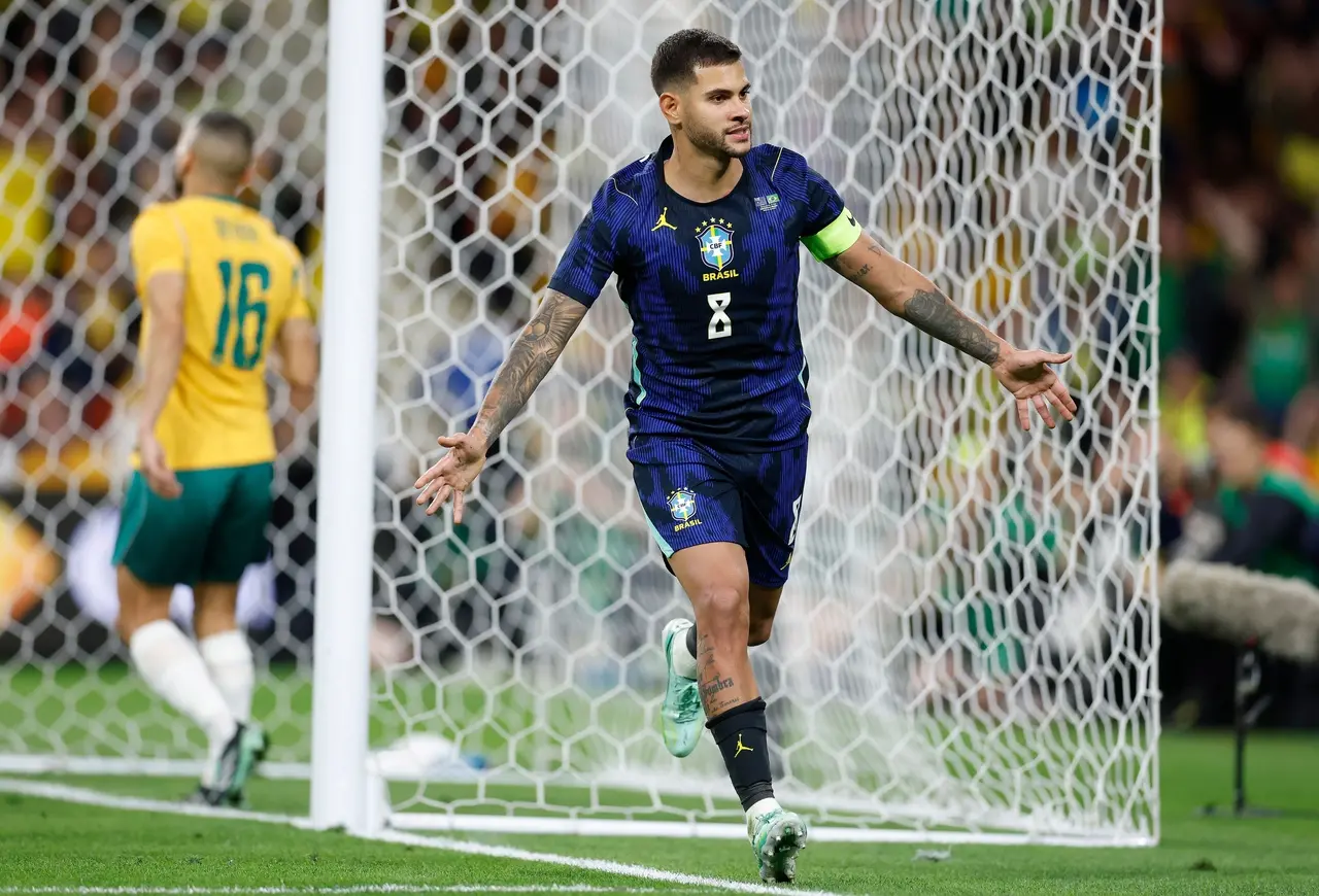 Imagem da notícia Horroroso uniforme da Seleção Brasileira 