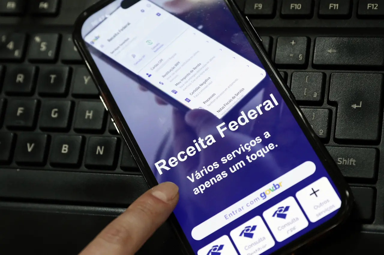 Imagem da notícia Receita paga lote da malha fina do Imposto de Renda; saiba quando e veja detalhes
