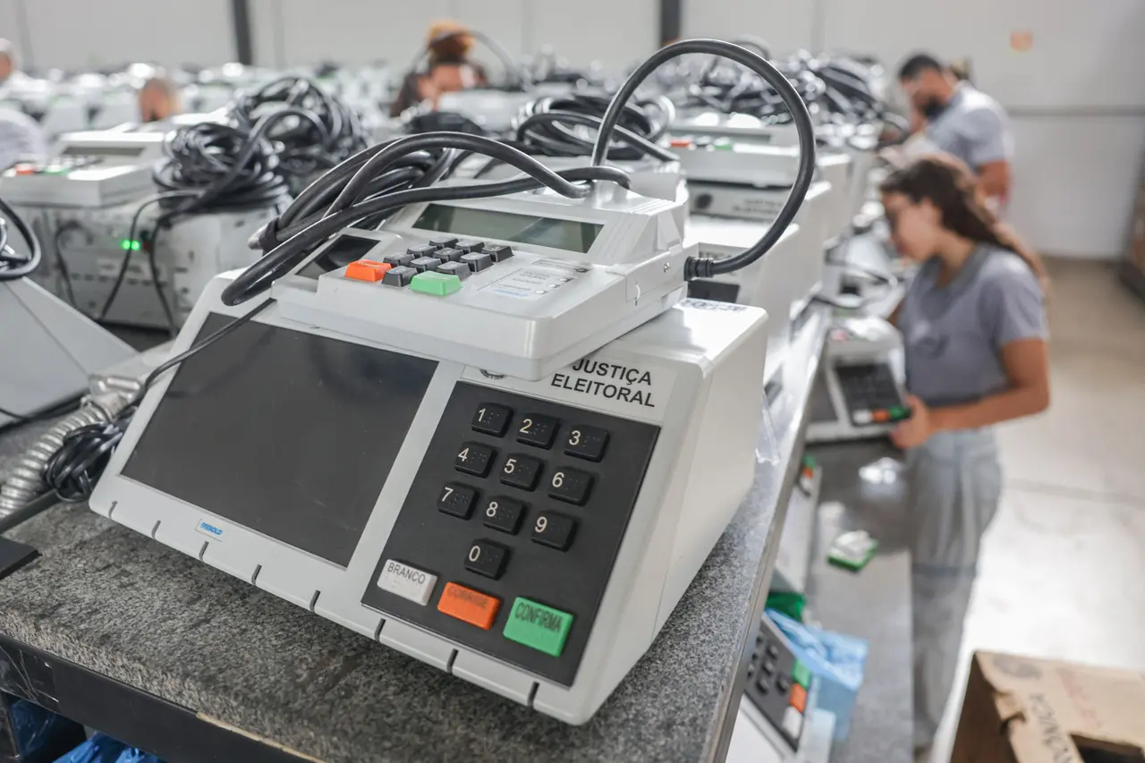 Imagem da notícia Quando saem as últimas pesquisas de intenção de voto para presidente? Confira datas