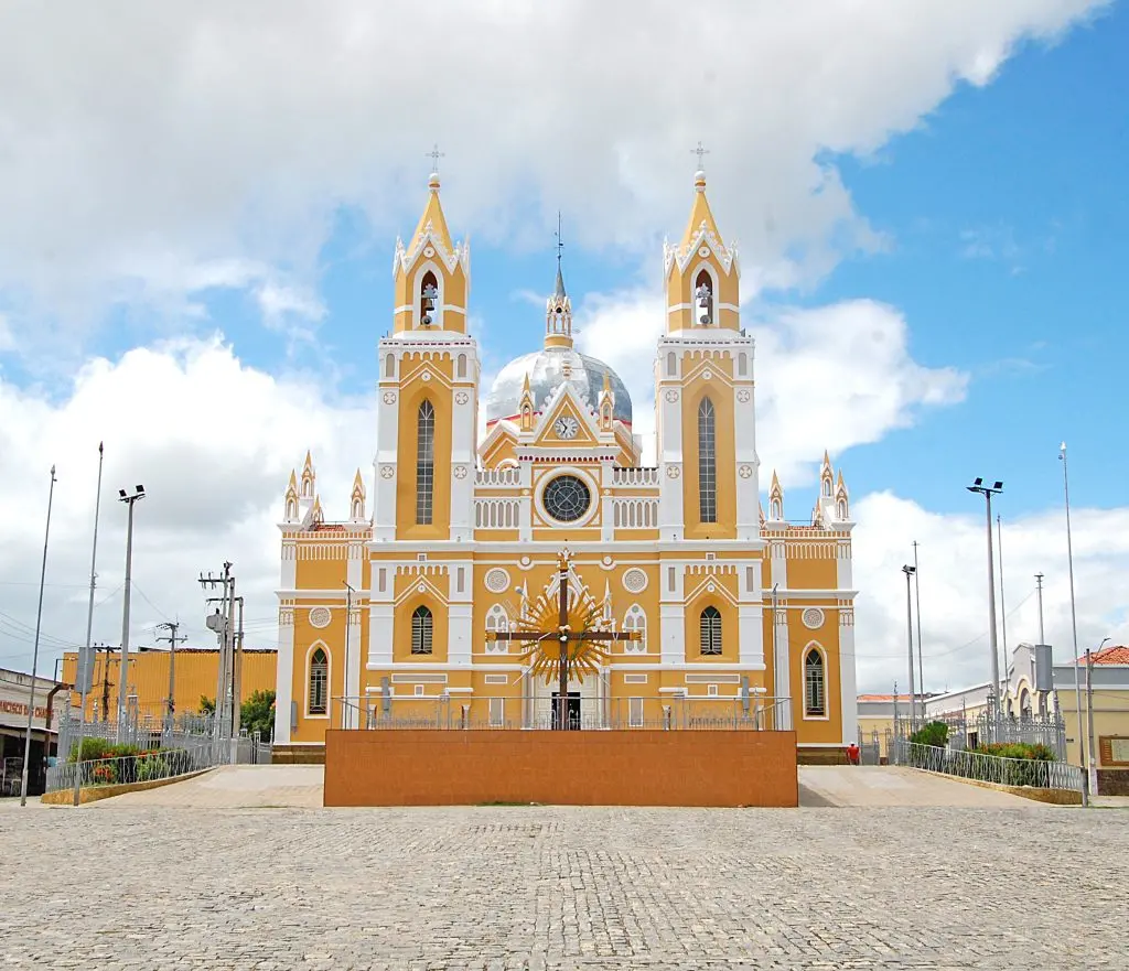 Imagem da notícia O que fazer em Canindé em um dia? Confira roteiro de fé