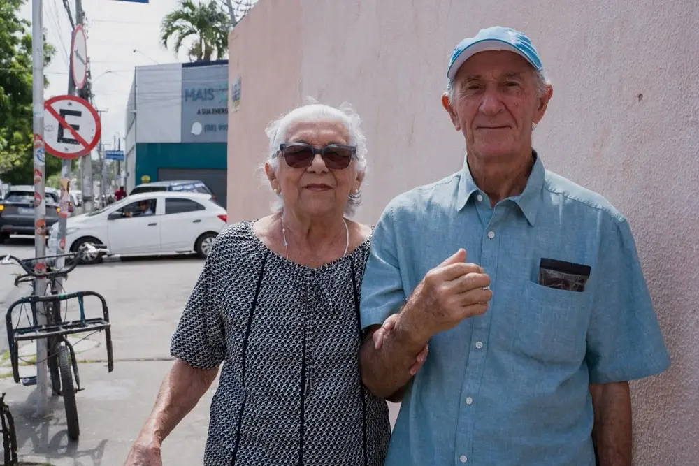 Imagem da notícia Mesmo sem obrigação, idosos votam na Grande Fortaleza: ‘Pra reclamar, você precisa votar’