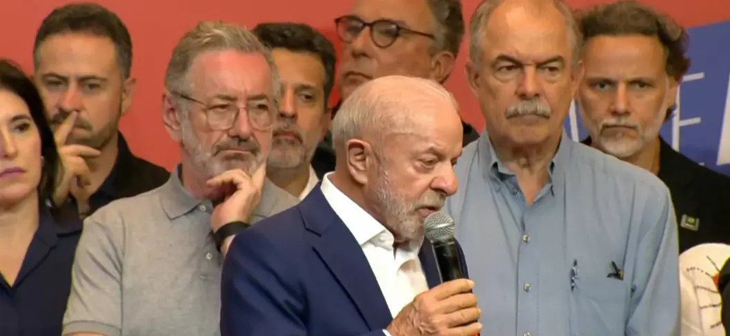 Imagem da notícia Lula (PT) se supreende com resultado e diz que 2º turno das Eleições 2026 é a 'prova dos nove'