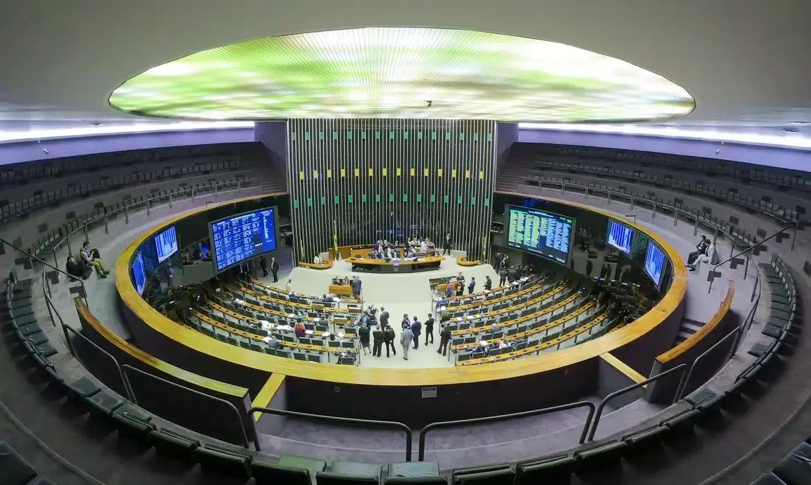 Imagem da notícia Veja lista de deputados federais eleitos no Ceará em 2026