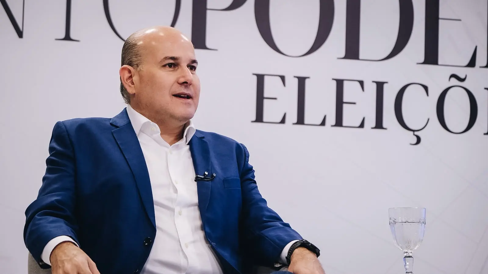 Imagem da notícia Roberto Cláudio se pronuncia após derrota de Ciro Gomes ao Governo: ‘Campanha heroica e corajosa’