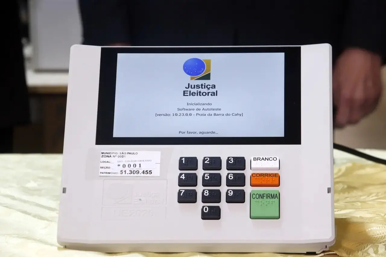 Imagem da notícia TSE explica falha de quase uma hora na divulgação dos votos e nega ‘fraude’