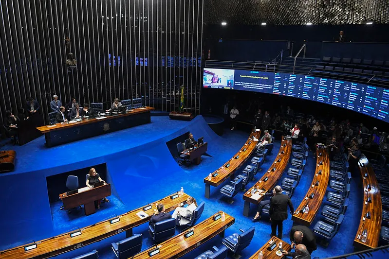 Antes da votação, a PEC precisa passar por sessões de debate, o que se inicia hoje.