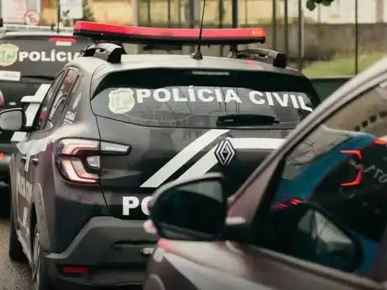 Imagem da notícia De advogado a policial: veja a 'teia' formada no Ceará para fornecer armas para o Comando Vermelho