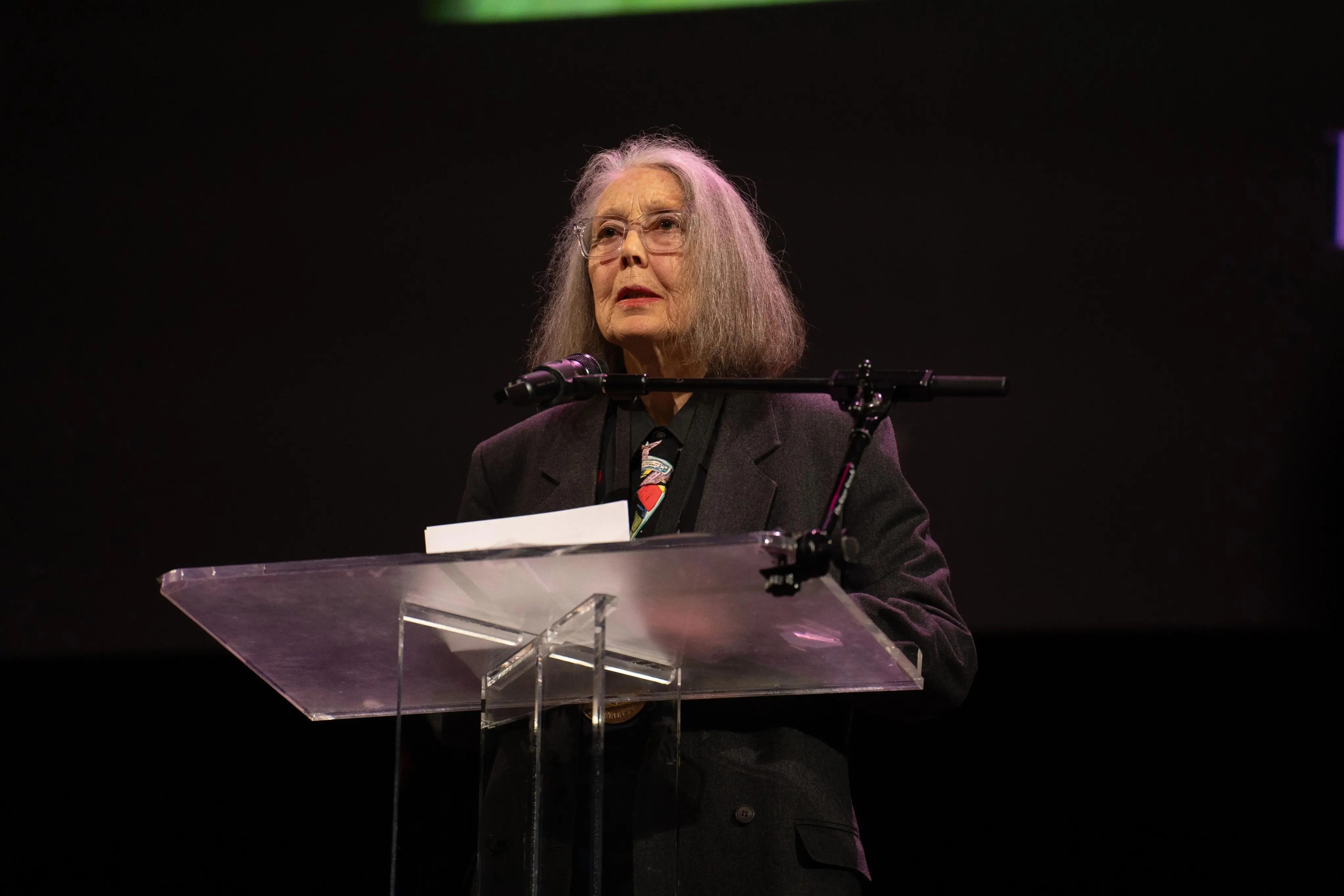 Imagem da notícia Anne Carson vence o Prêmio Nobel de Literatura 2026; conheça livros da escritora