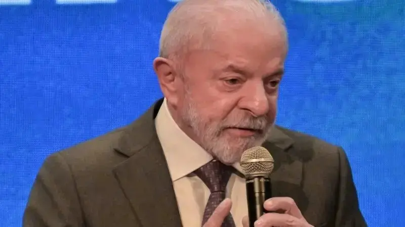 Imagem da notícia Em vídeos, Lula diz que Flávio cortará programas sociais e entregará Brasil ao crime