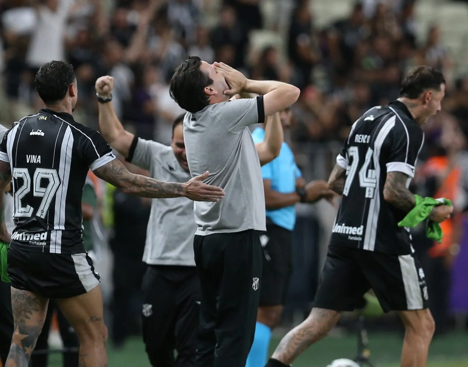 Imagem da notícia Daniel Paulista exalta momento do Ceará e proximidade dos 45 pontos na Série B: 'Logo vamos atingir'