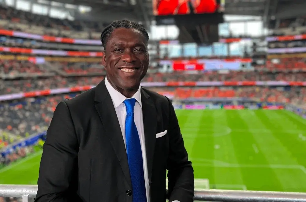 Imagem da notícia Corinthians anuncia contratação do técnico holandês Seedorf